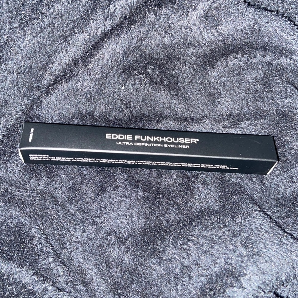 Black Ultra Definition Eyeliner